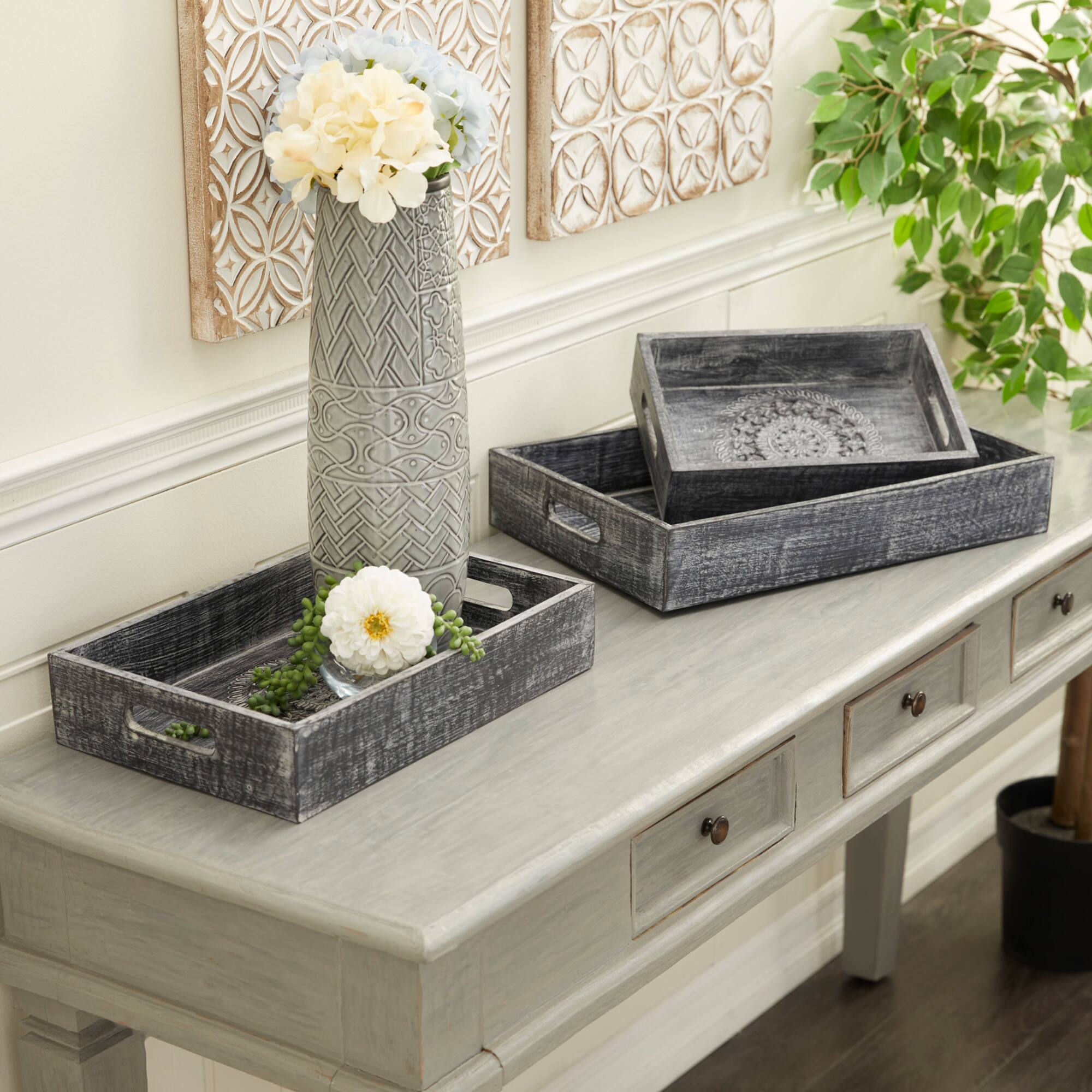 Black Mango Wood Traditional Tray Set